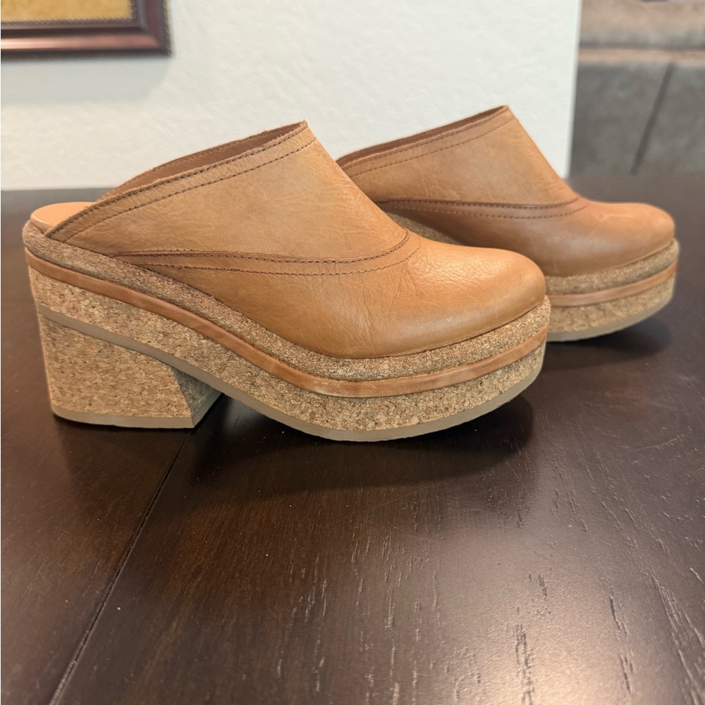 Free People Tan Leather Mules